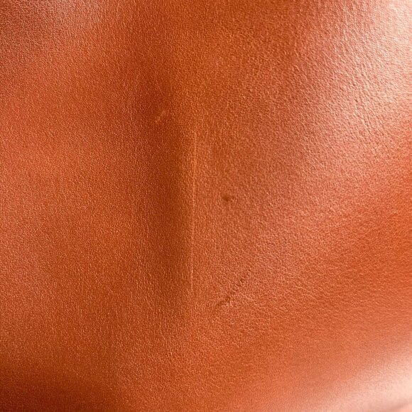 Madewell The Essential Bucket Tote - Picture 5 of 12